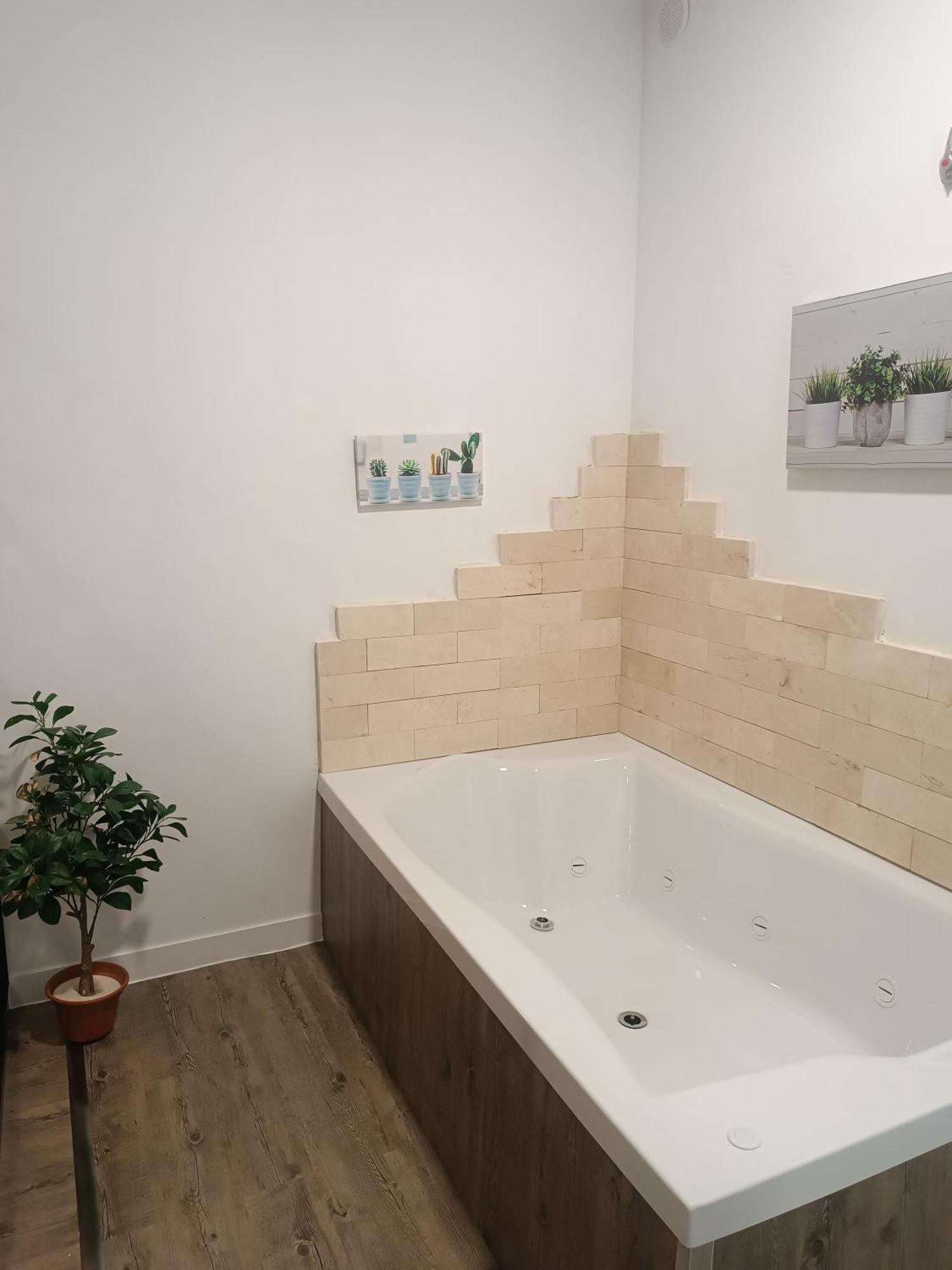 Apartamentos Turisticos Avila Puerta De San Vicente 0-2 Zewnętrze zdjęcie